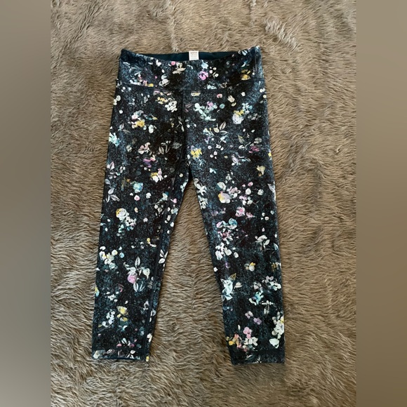 Girls Iviva Crop Leggings ( 12 yrs ) - Picture 4 of 4